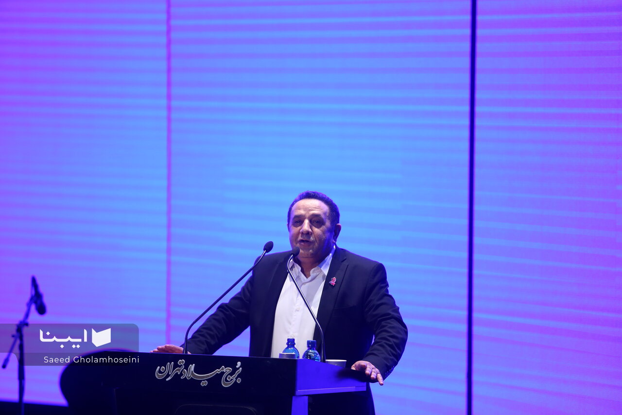 چاپ از امتیاز سایر صنایع بهره‌مند شود/تقدیر از پیشکسوتان صنعت چاپ