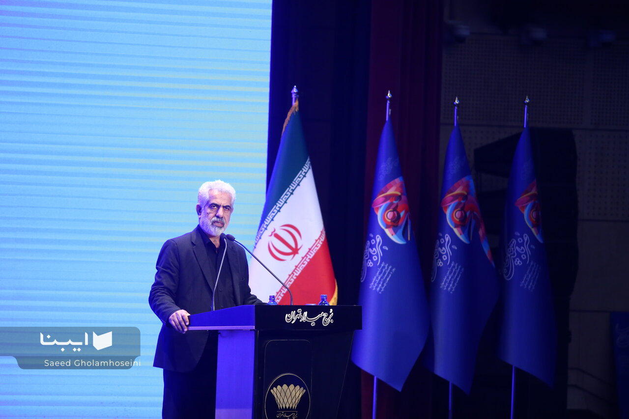 چاپ از امتیاز سایر صنایع بهره‌مند شود/تقدیر از پیشکسوتان صنعت چاپ