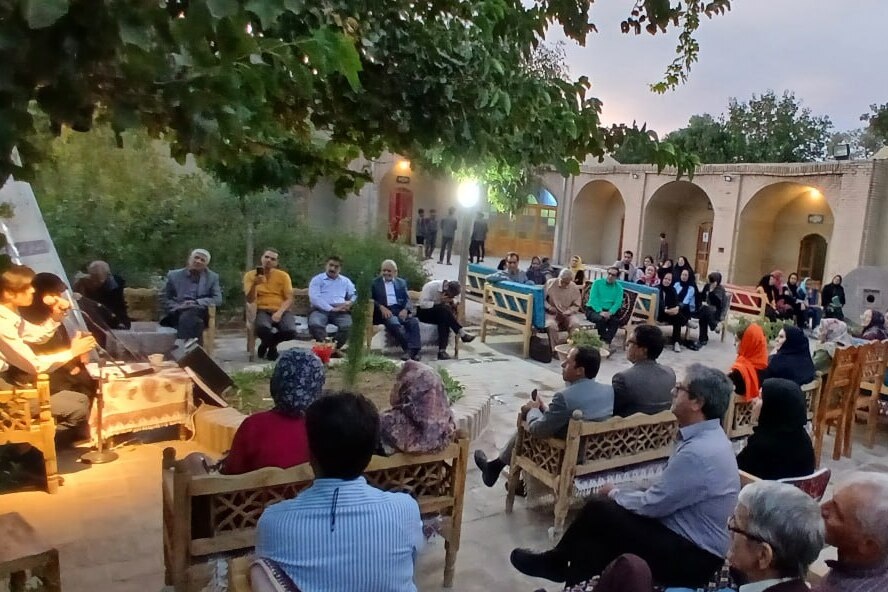 پنجمین جلسه انجمن شاهنامهخوانی مهر تربتحیدریه برگزار شد