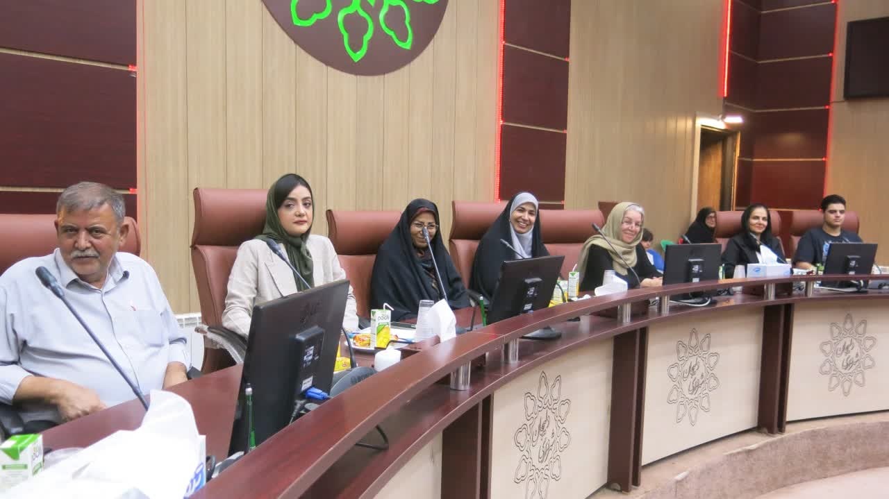 کتابهای «گلوگاههای سرخ» و «واکاوی زیباشناسی در شاهنامه نادری» رونمایی شد