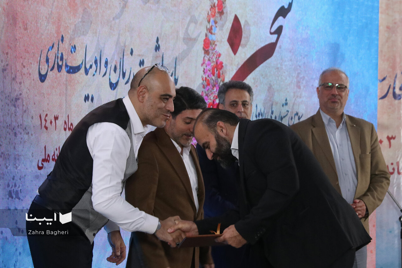 ادبیات فارسی انسجامبخش اقوام ایرانی است/ رسانهها واژههای فراموششده را احیا کنند