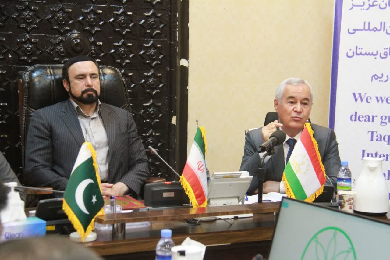 اختتامیه اولین جشنواره بینالمللی شاهنامهخوانی تاق بستان برگزار شد