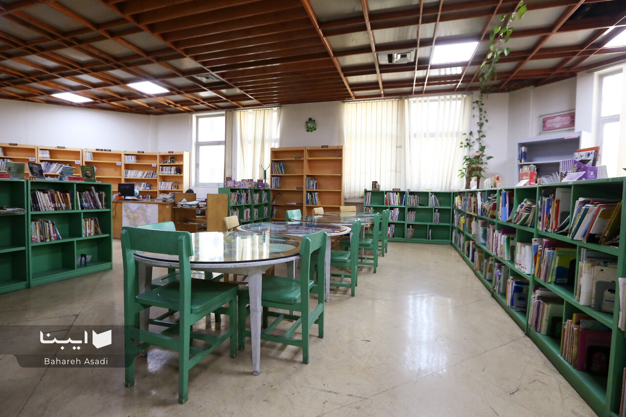 روایتی از دوران بازنشستگی یک معلم زیستشناسی؛ حالا «خانم قصهگو» هستم