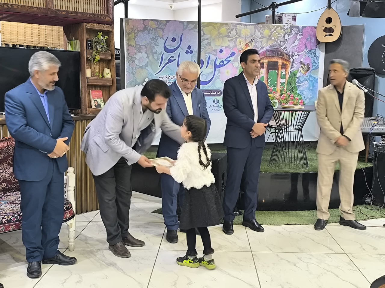 جشنواره شعر «زاگرس» در کهگیلویه و بویراحمد برگزار میشود