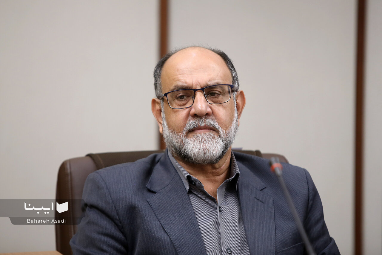 صنعت چاپ ویترین معرفی فرهنگی غنی ایران است