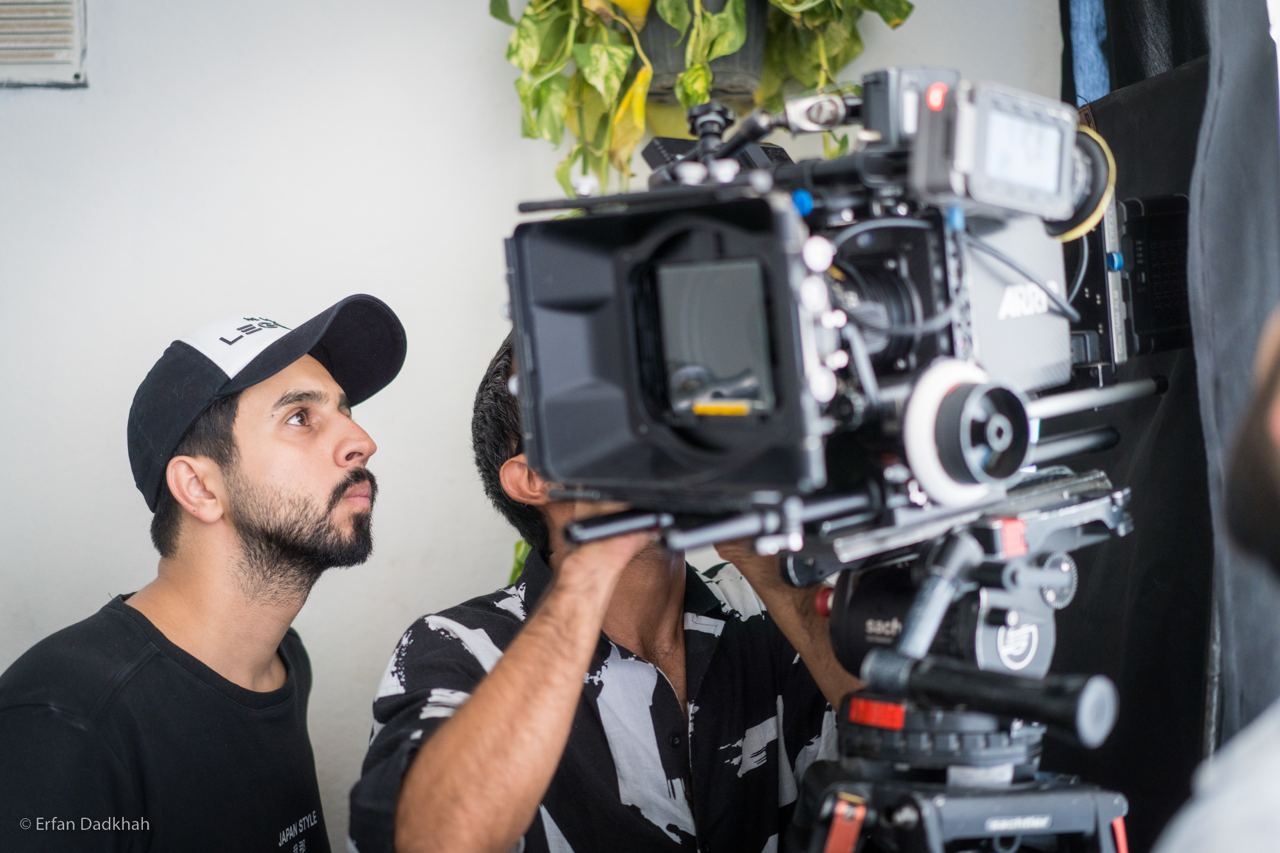 حل چالش زمان داستان در اقتباس «نسبتاً خوشبخت»