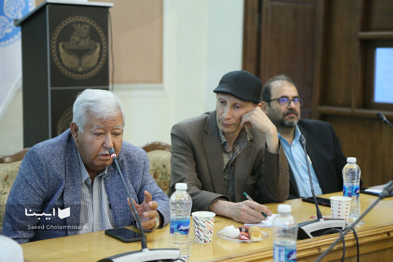 وفاق فعالان صنعت چاپ ضروری است