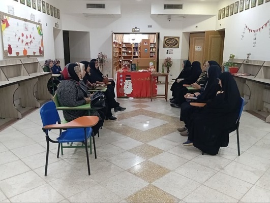 این کتابخانه روستایی همسن انقلاب است!