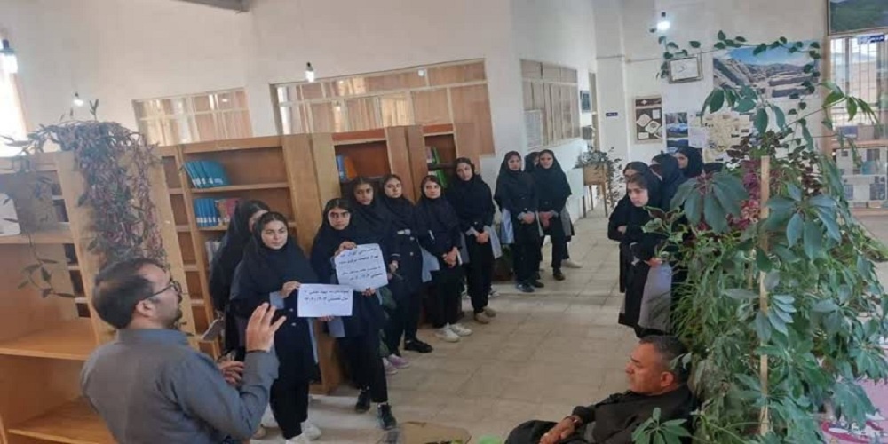 همنشینی کتاب با مدرسه/ ایجاد کتابخانه حسینی در مرز تمرچین