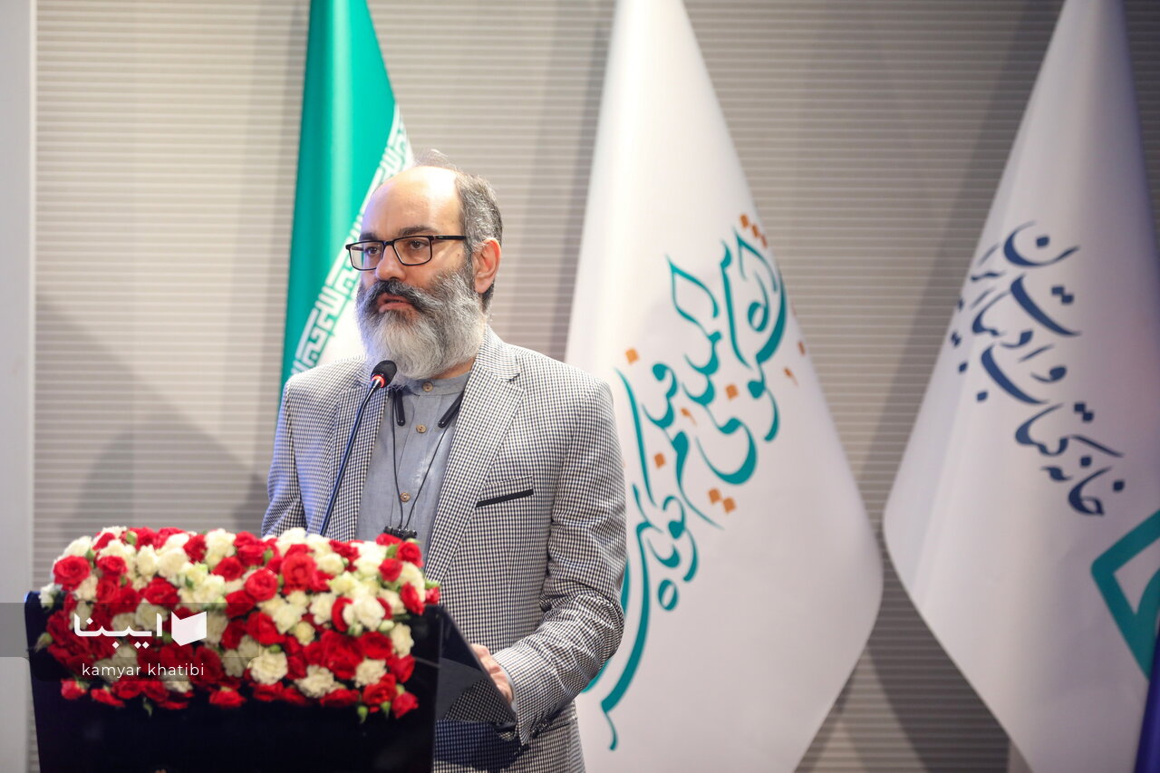 امیدوارم امسال در جشنواره فجر شاهد اقتباسهای بیشتر و جایزه فیلمنامه اقتباسی باشیم