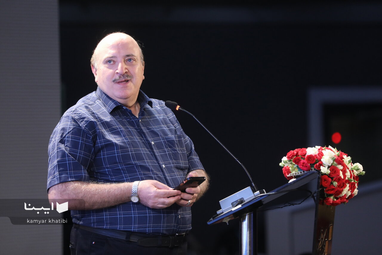 امیدوارم امسال در جشنواره فجر شاهد اقتباسهای بیشتر و جایزه فیلمنامه اقتباسی باشیم