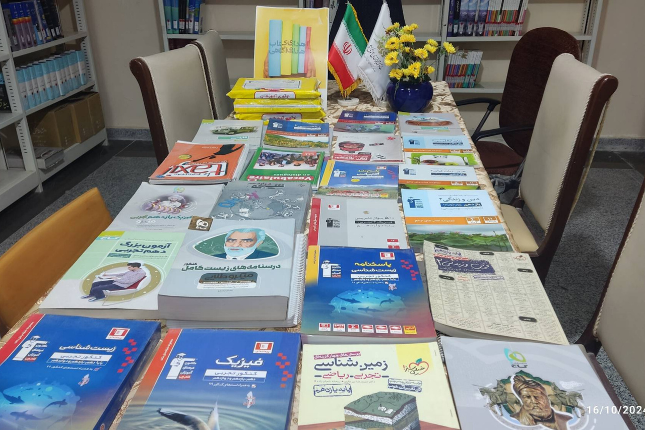 ترویج مطالعه با پویش «کتابال»/ دختران شاهرودی دست به کار کتابخانهسازی شدند