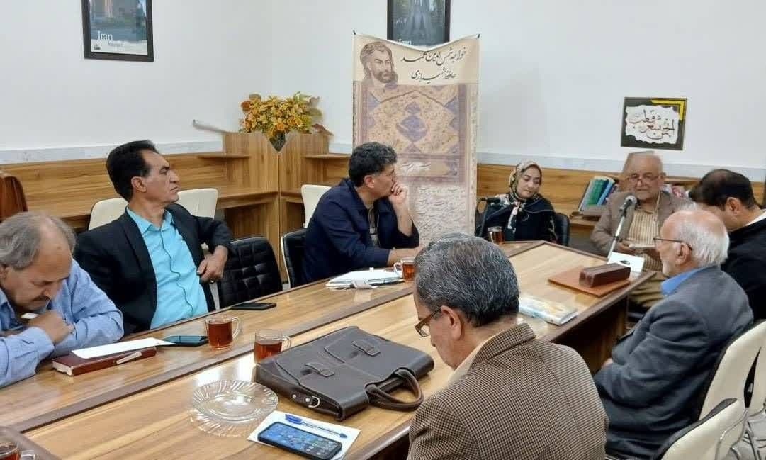 آیین بزرگداشت حافظ شیرازی در تربتحیدریه/ تور کتابخانهگردی در بجستان