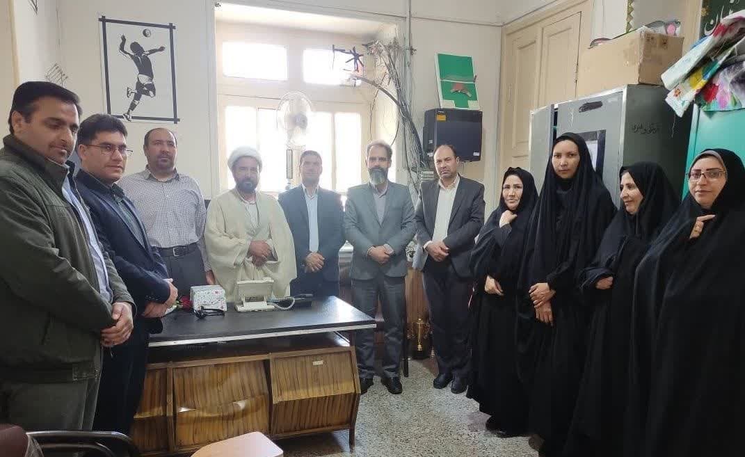 آیین بزرگداشت حافظ شیرازی در تربتحیدریه/ تور کتابخانهگردی در بجستان