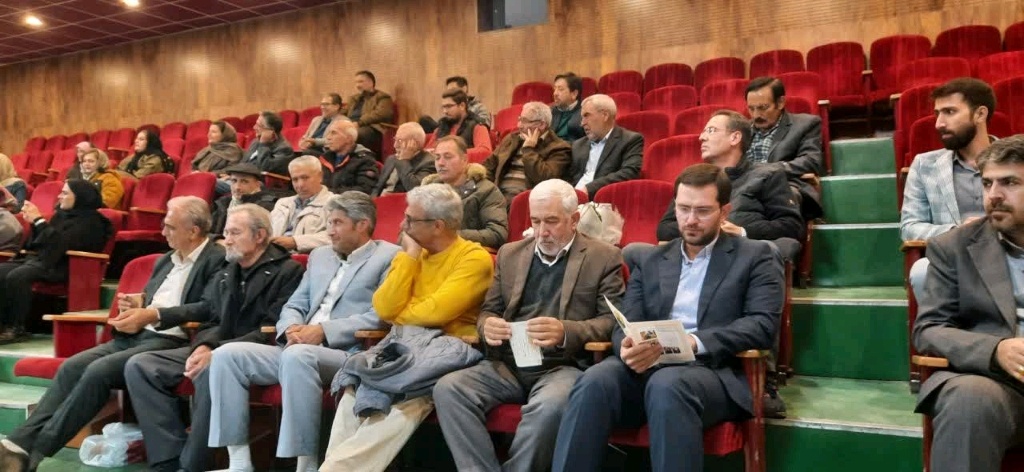 شخصیتهای فرهنگی آذربایجانغربی باید در قالب برنامههای فرهنگی بیشتر معرفی شوند