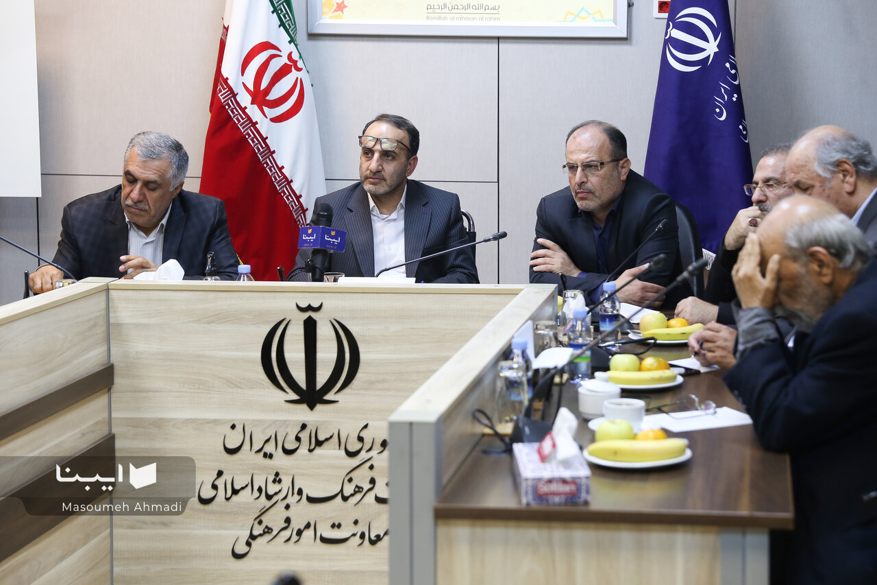 نظام تخصیص یارانه نشر باید بازنگری شود