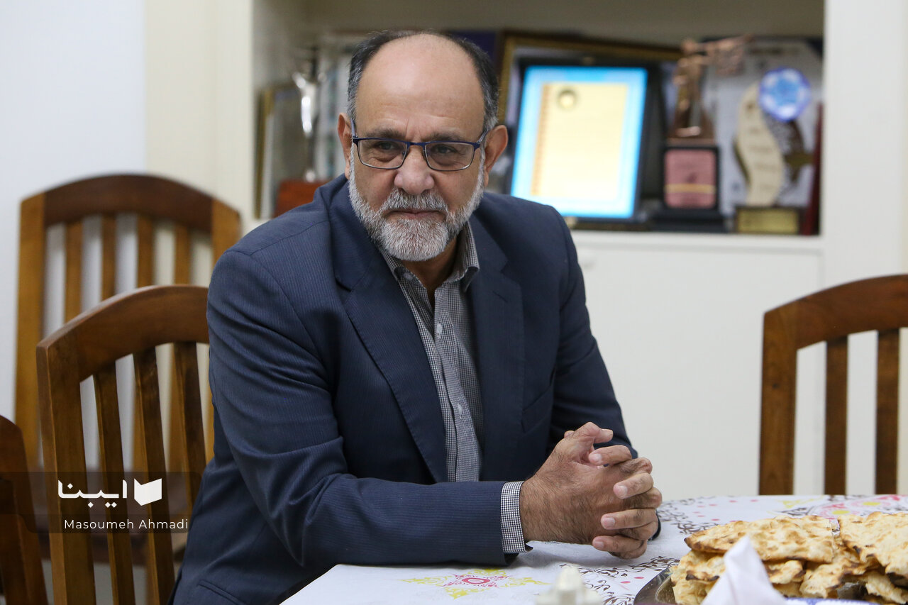 نوسان نرخ ارز و سرگیجه بازار کاغذ!