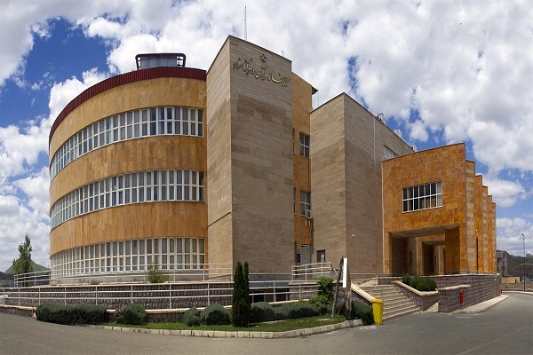 مرکز اسناد دانشگاه کردستان، ظرفیتی برای نگهداری گنجینههای علمی، فرهنگی فرهیختگان است