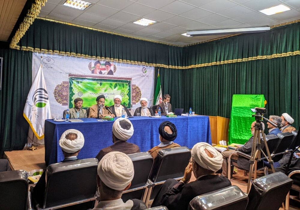 آئین نکوداشت «حجتالاسلام بیآزار شیرازی» برگزار شد/ تجلیل از یک عمر مجاهدت