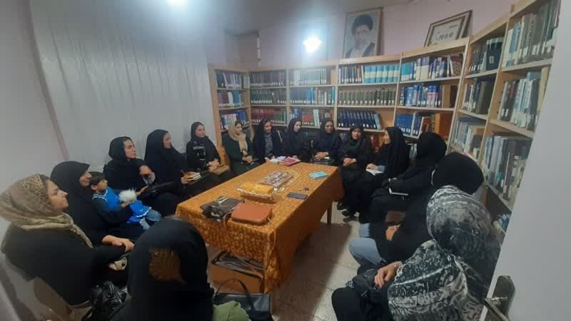 مثنویخوانی در بیدخت/ اهدای کتاب در سرخس