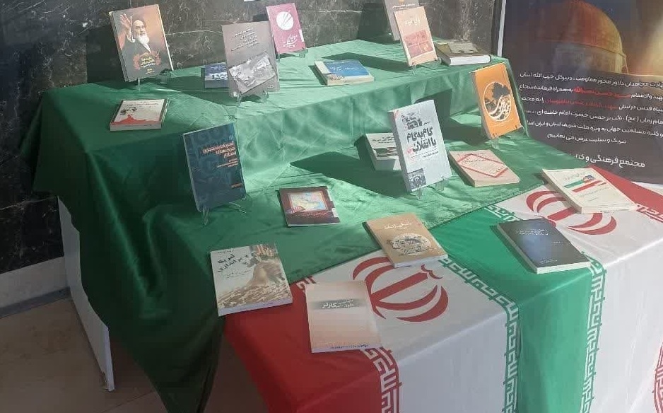 مثنویخوانی در بیدخت/ اهدای کتاب در سرخس