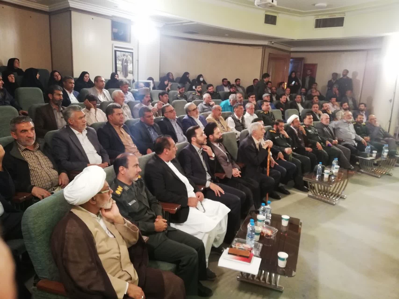 «مثل یک فرمانده لشکر» رونمایی شد