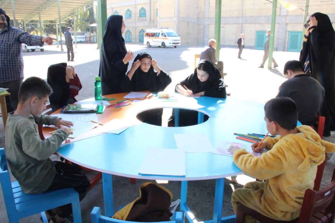 حال و هوایی کتابی در مصلی الغدیر خرمآباد