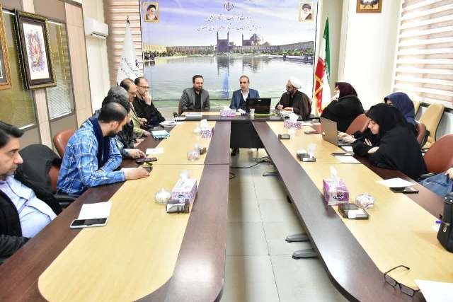 گردهمایی سیاستگذاران نشر کنگره ملی بیستوچهارهزار شهید استان اصفهان