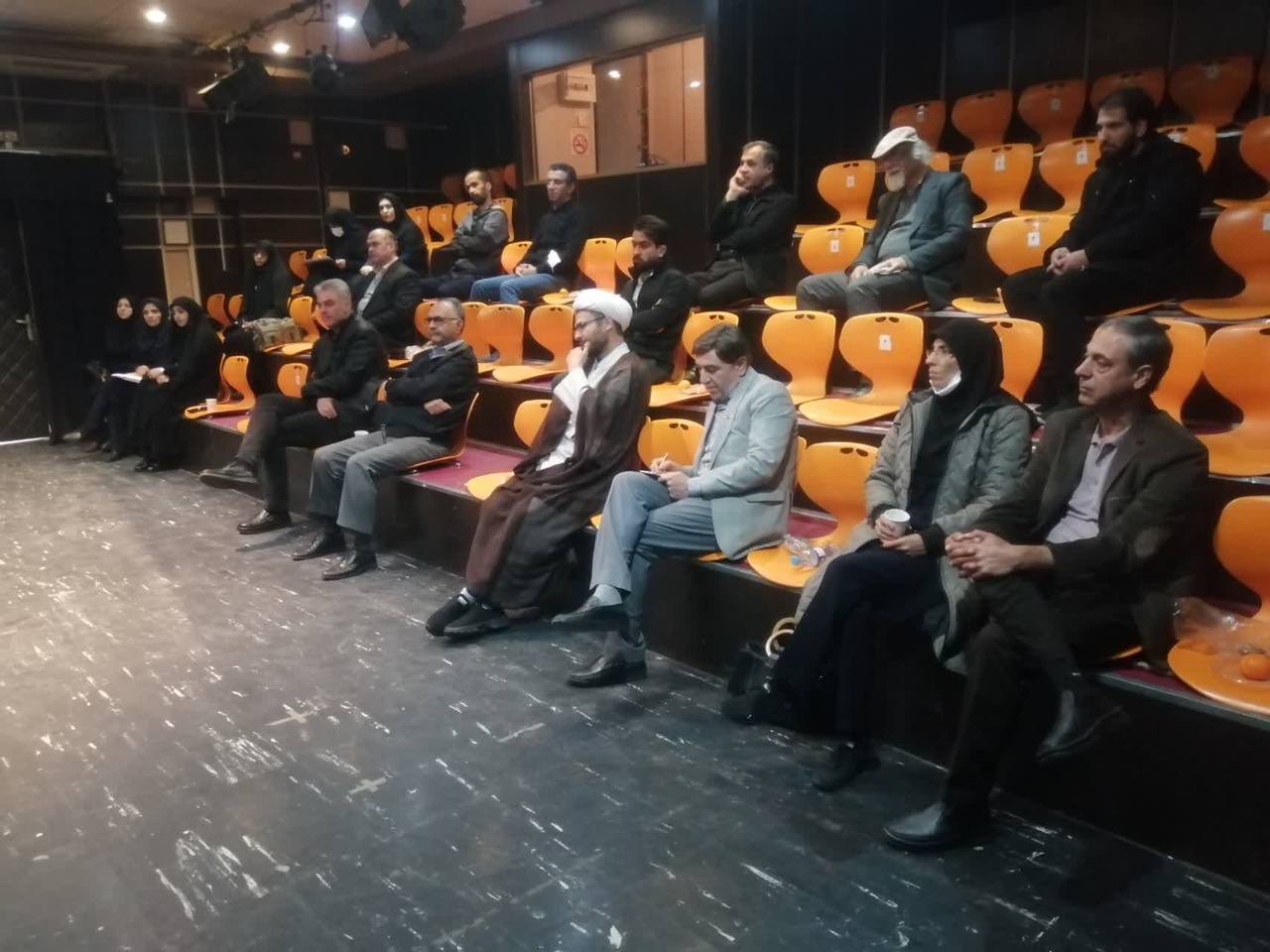 تاسیس فروشگاه محصولات فرهنگی همدان در گیرودار بخشنامههای اداری