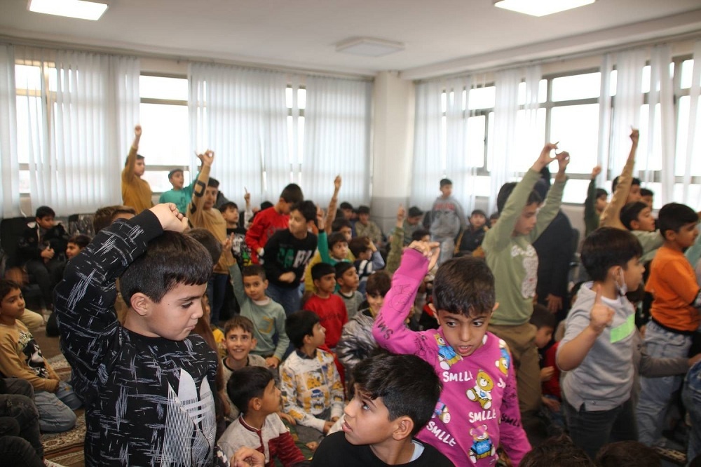 برپایی گذرگاه کتاب در پیادهراه خوی