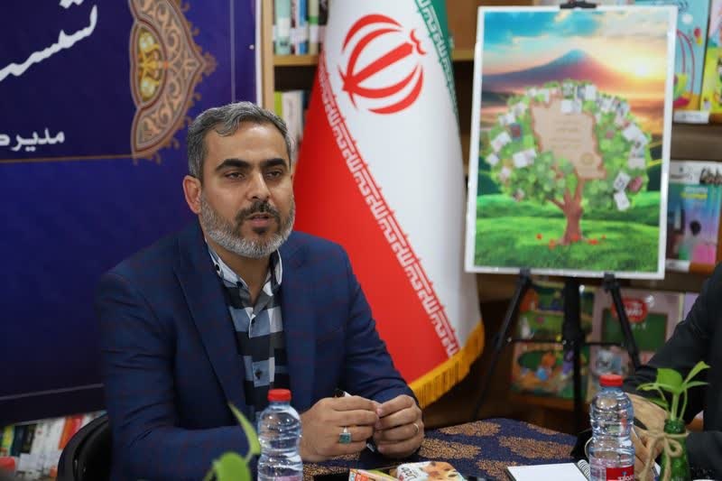 اهدای کتاب به کودکان بیسرپرست تا روایت قهرمانان ملی به زبان کتاب