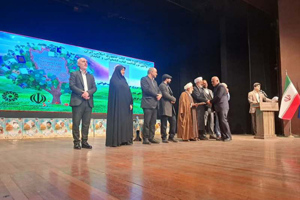 خادمان کتاب استان گلستان تجلیل شدند/ از خردسالترین کتابخوان تا سالمند دوستدار کتاب