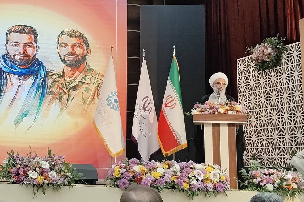 تمدنسازی در اسلام از مسیر علم و کتاب عبور میکند