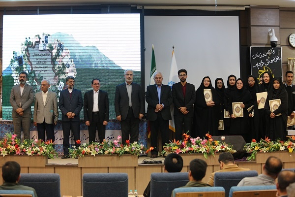 کتابداران نباید دغدغهای جز خدمترسانی داشته باشند