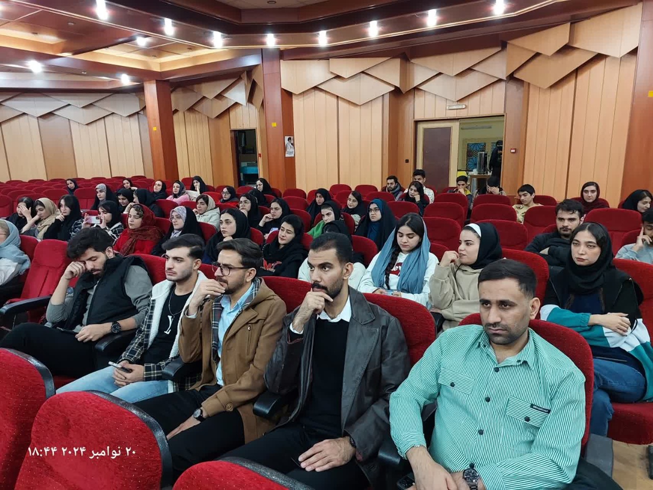 چطور زندگی مدرن به انسانها رهایی نمیدهد