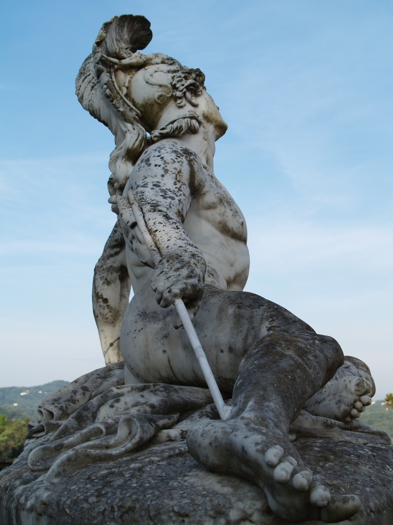 خلاق مثل همنشینی هنر و ادبیات