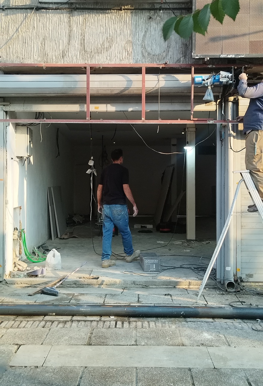 شیراز به وصال نرسید/ نگارخانهای در دو راهی ماندن و ساختن