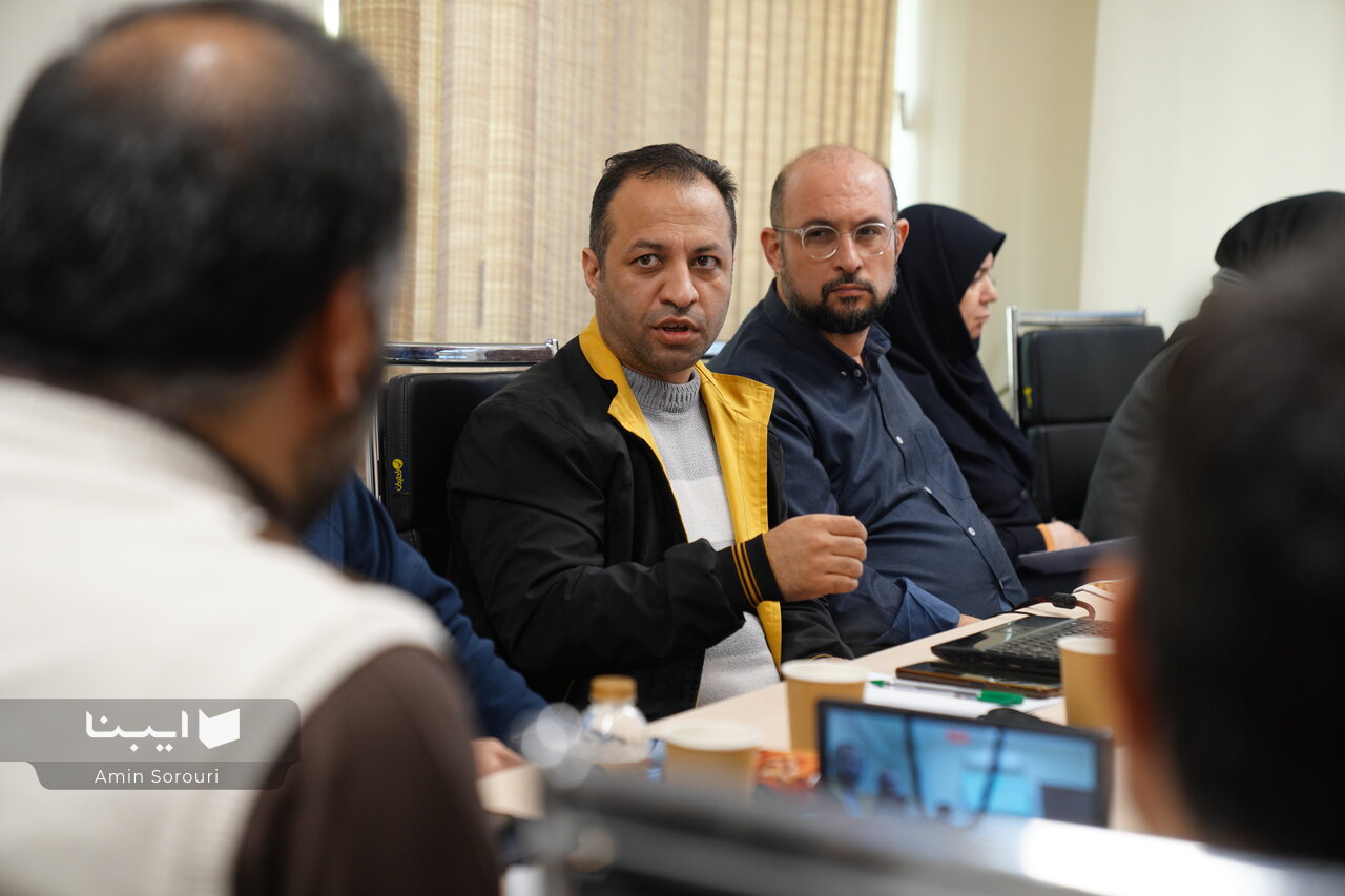 ۵۳ درصد ناشران آمریکایی از هوش مصنوعی استفاده میکنند