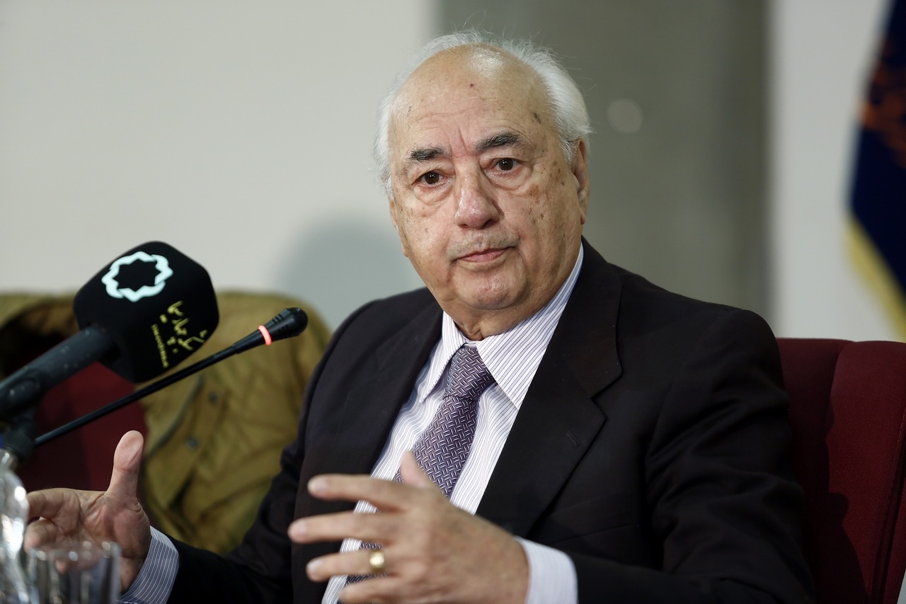 ایرانیان در تحلیلهای تاریخی تأکید بر منافع ایران دارند/ نگاه بیطرفانه محمود محمود در کتاب