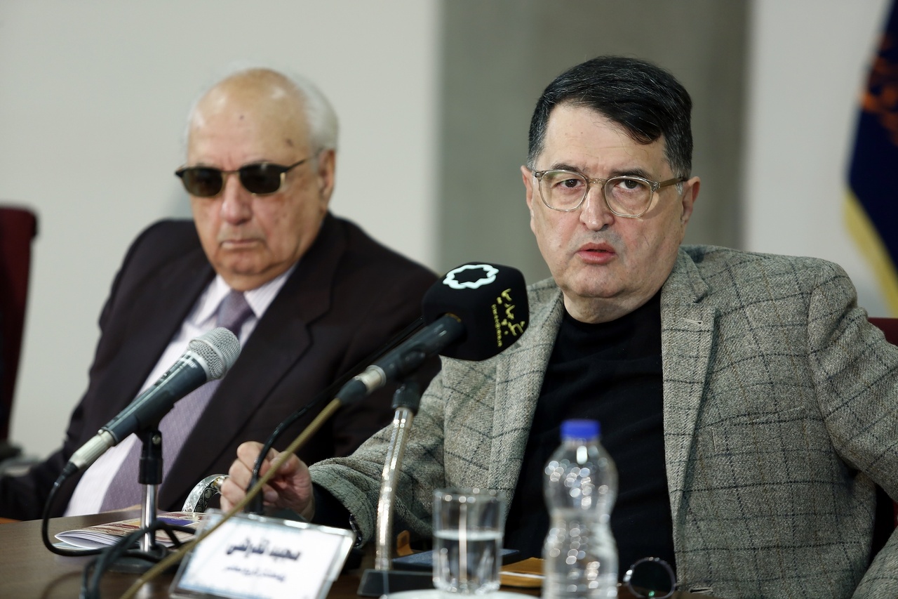 ایرانیان در تحلیلهای تاریخی تأکید بر منافع ایران دارند/ نگاه بیطرفانه محمود محمود در کتاب