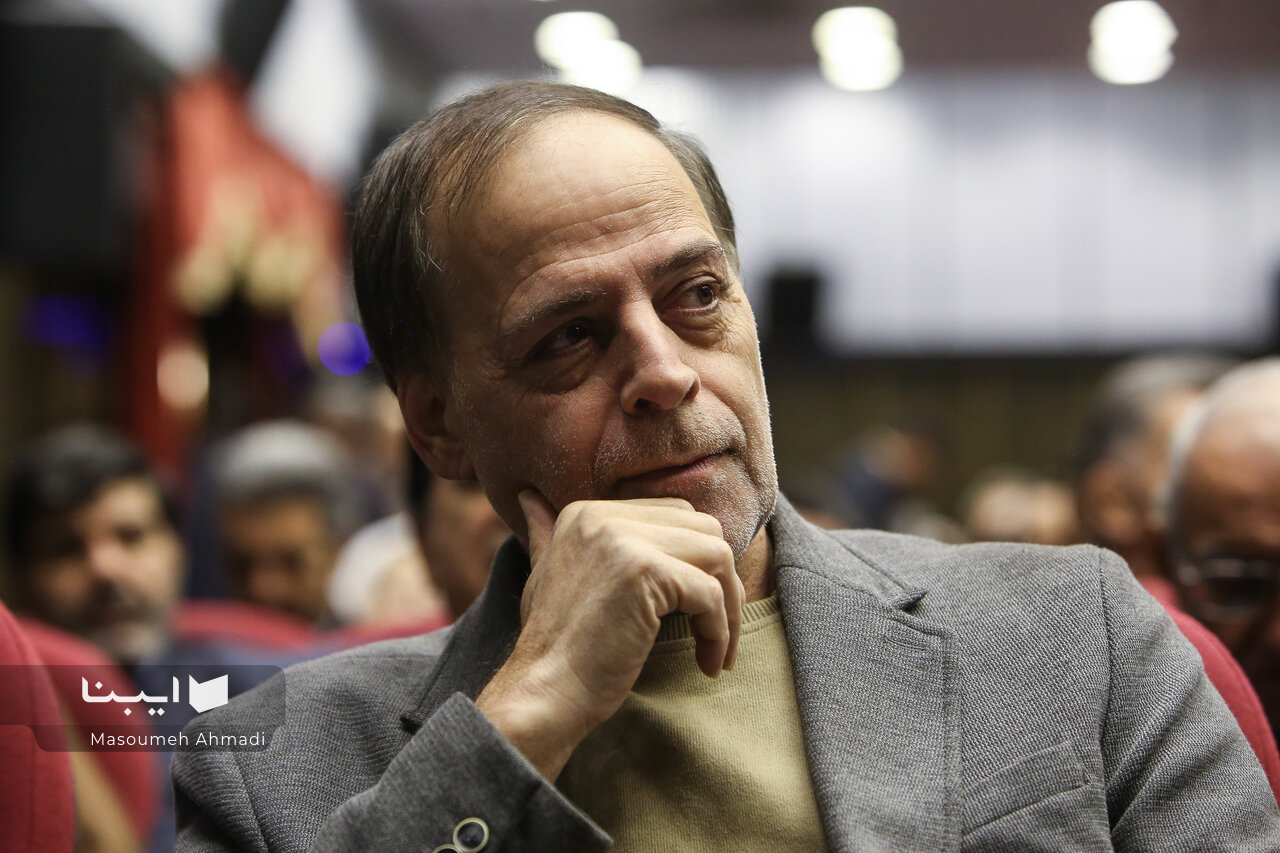 شعر امروز ما از نگاه عارفانه حافظ دور شده‌ است