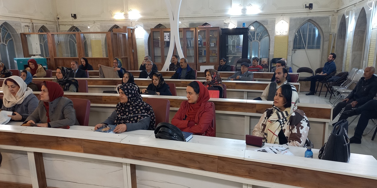 حکایت «مفلسی که عاشق شاه مصر شد» در اراک روایت شد