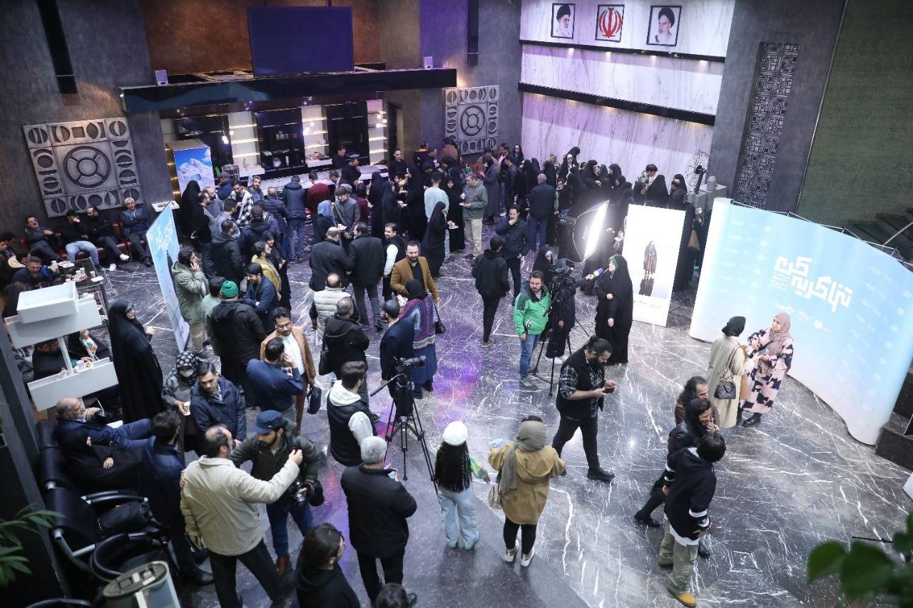 «تنها گریه کن» از شب یلدا در قاب تلویزیون/ ماجرای هدیه امام حسین ع به مادر شهید معماریان