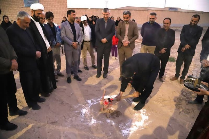 کلنگ ساخت کتابخانه در سرکُره دشتستان بر زمین نشست