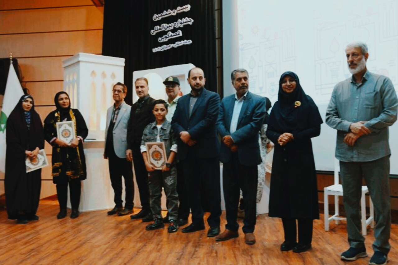مراکز برتر در اجرای مرحله شهرستانی جشنواره قصه‌گویی در هرمزگان تجلیل شدند
