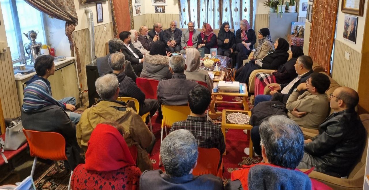 خبرنگار ایبنا پیشکسوت و رسانه استان مرکزی تجلیل شد