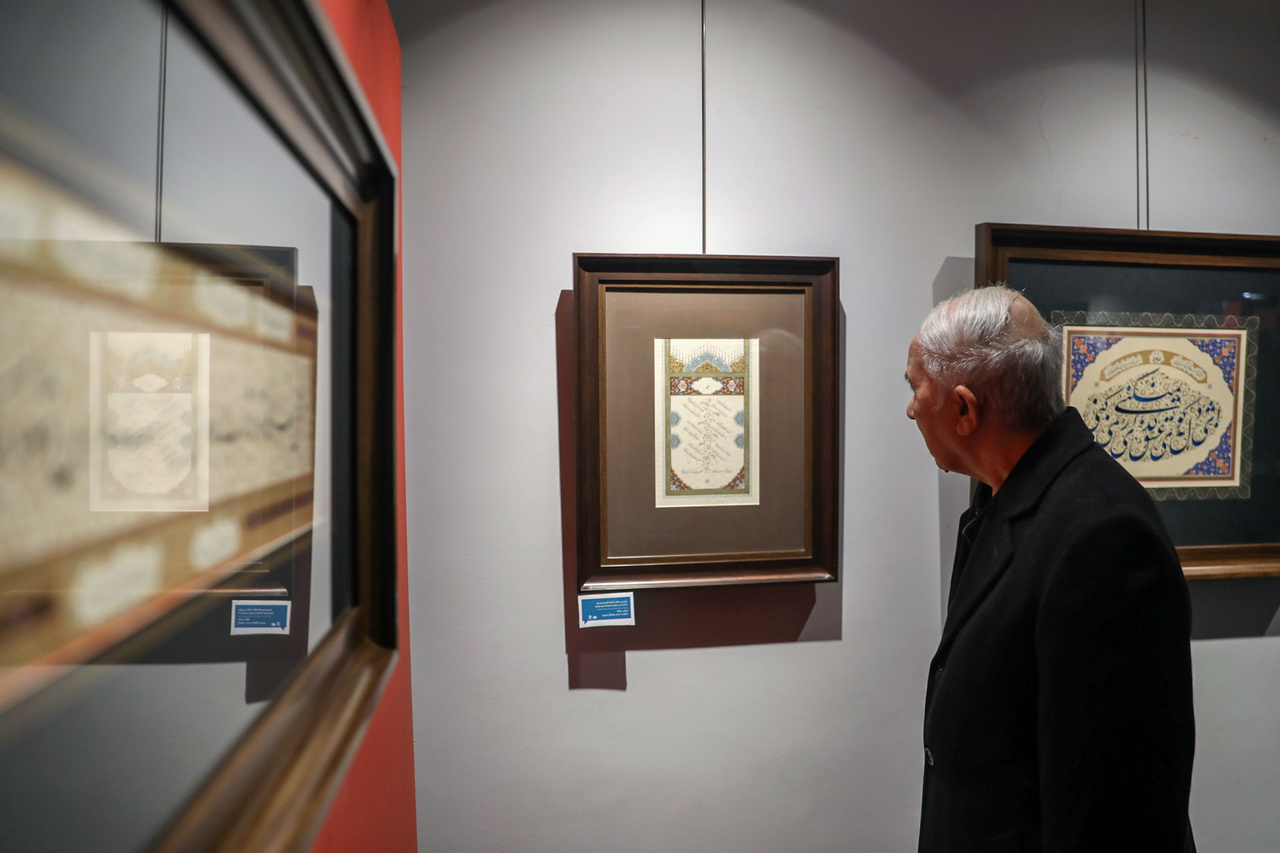 نمایشگاه خوشنویسی «نقش خیال دوست» در مشهد + تصاویر