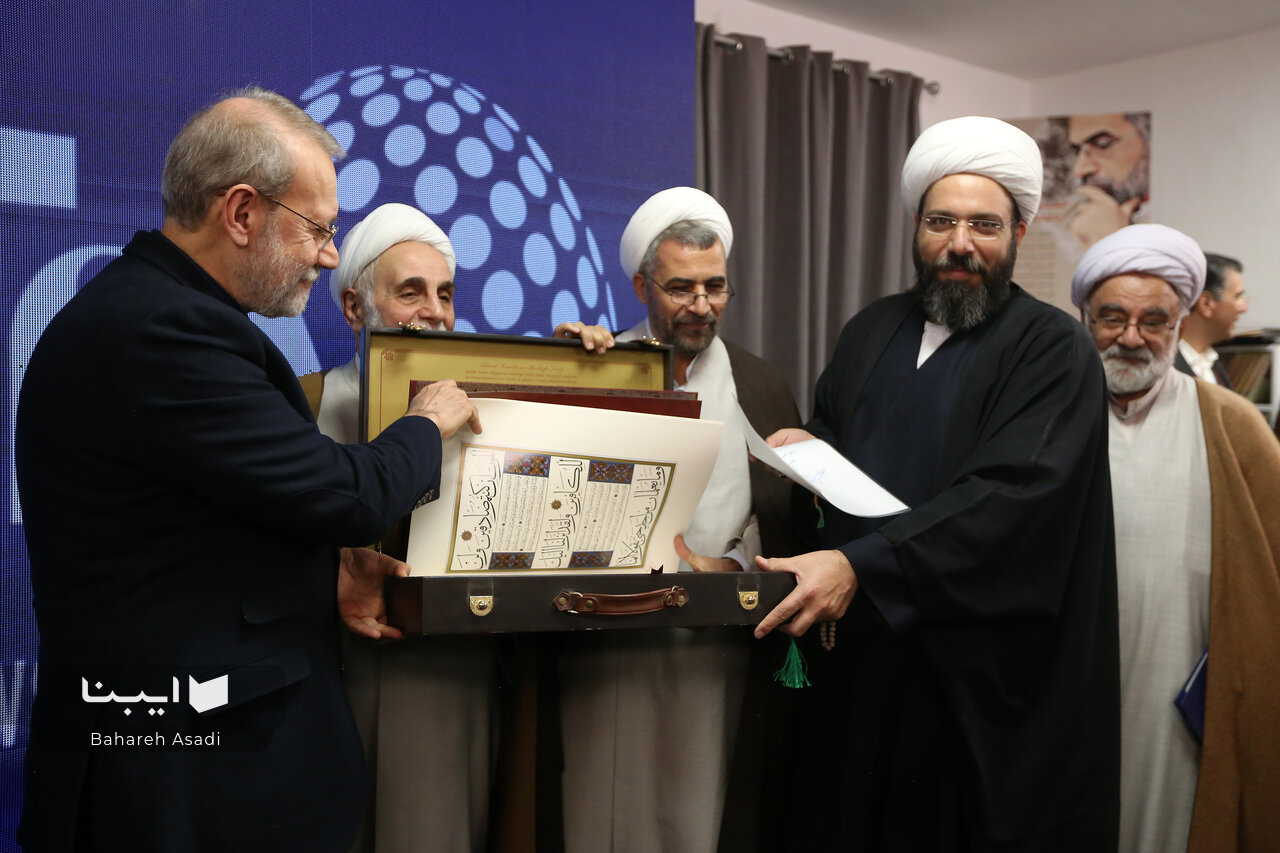 سبک تاریخنگاری رسول جعفریان، برجستهسازی موقعیتهای حساس تاریخی است