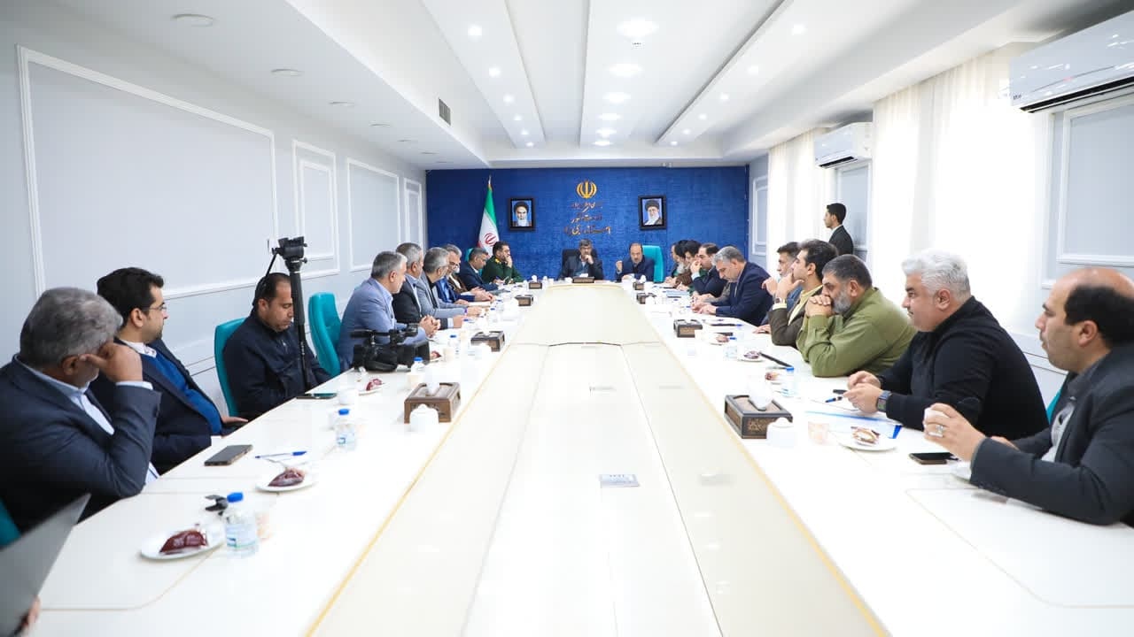 اهدای ۲ هزار جلد کتاب توسط خیر فرهنگی تا نشست برنامهریزی رونمایی از تقریظ رهبری