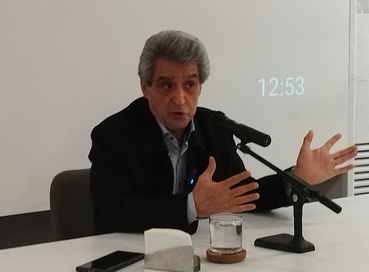 اسطوره و ادبیات دو روی یک سکه‌اند